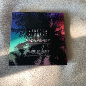 Vanessa Hudgens Eye Shadow Palette